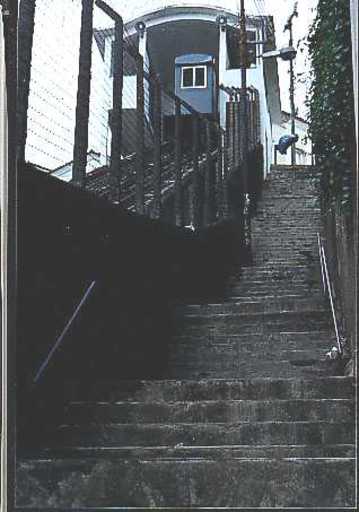 Glória. Bahn zum Outeiro de Glória, Rio de Janeiro. Öffentlich. Wurde 1993 erneuert.
