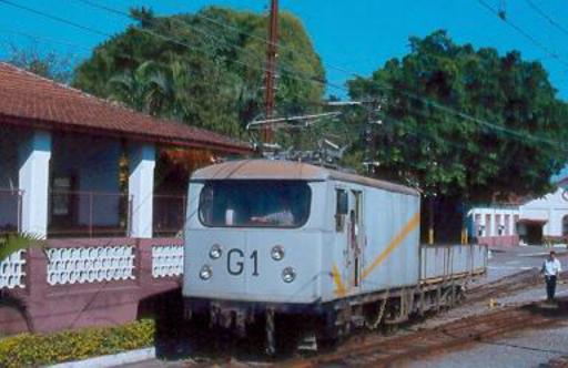 Gütertriebwagen/Autotransporter G-1 in Pindamonghangaba, 2007.