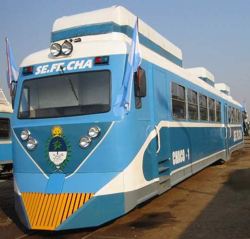Der komplett modernisierte Triebwagen Nr. 1, Sefecha, Argentinien.