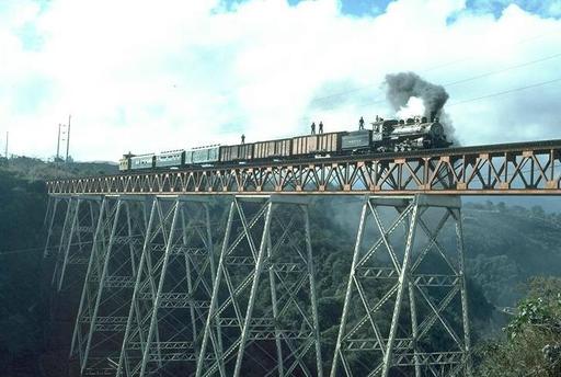 "Puente de las vacas" im Stadtgebiet von Guatemala City.